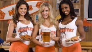 HOOTERS