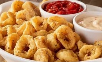 Olive-Garden-new-Calamari-served-with-Spicy-Parm-Ranch