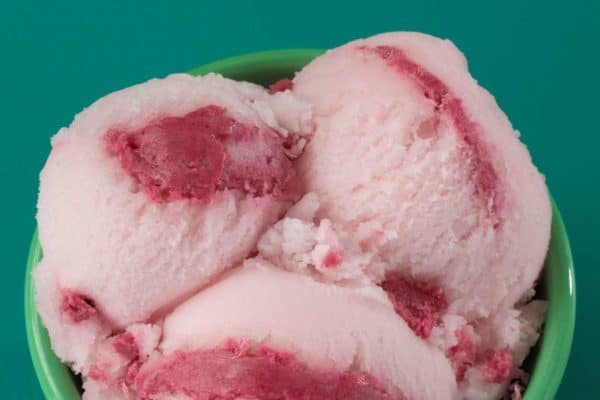 Baskin-Robbins-Watermellon-Swirl-sorbet